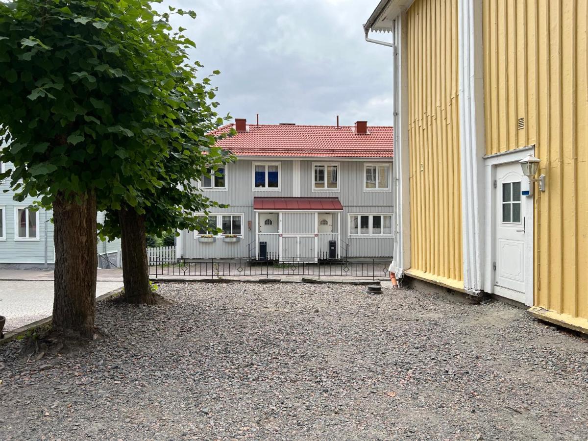 Fint, Gratis Parkering, Med 20 Min Till Goeteborg C Kungälv Exterior foto